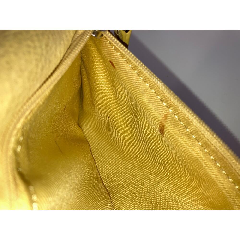FOSSIL LARGE YELLOW SMOOTH LEATHER WOMENS WALLET - Picture 16 of 16